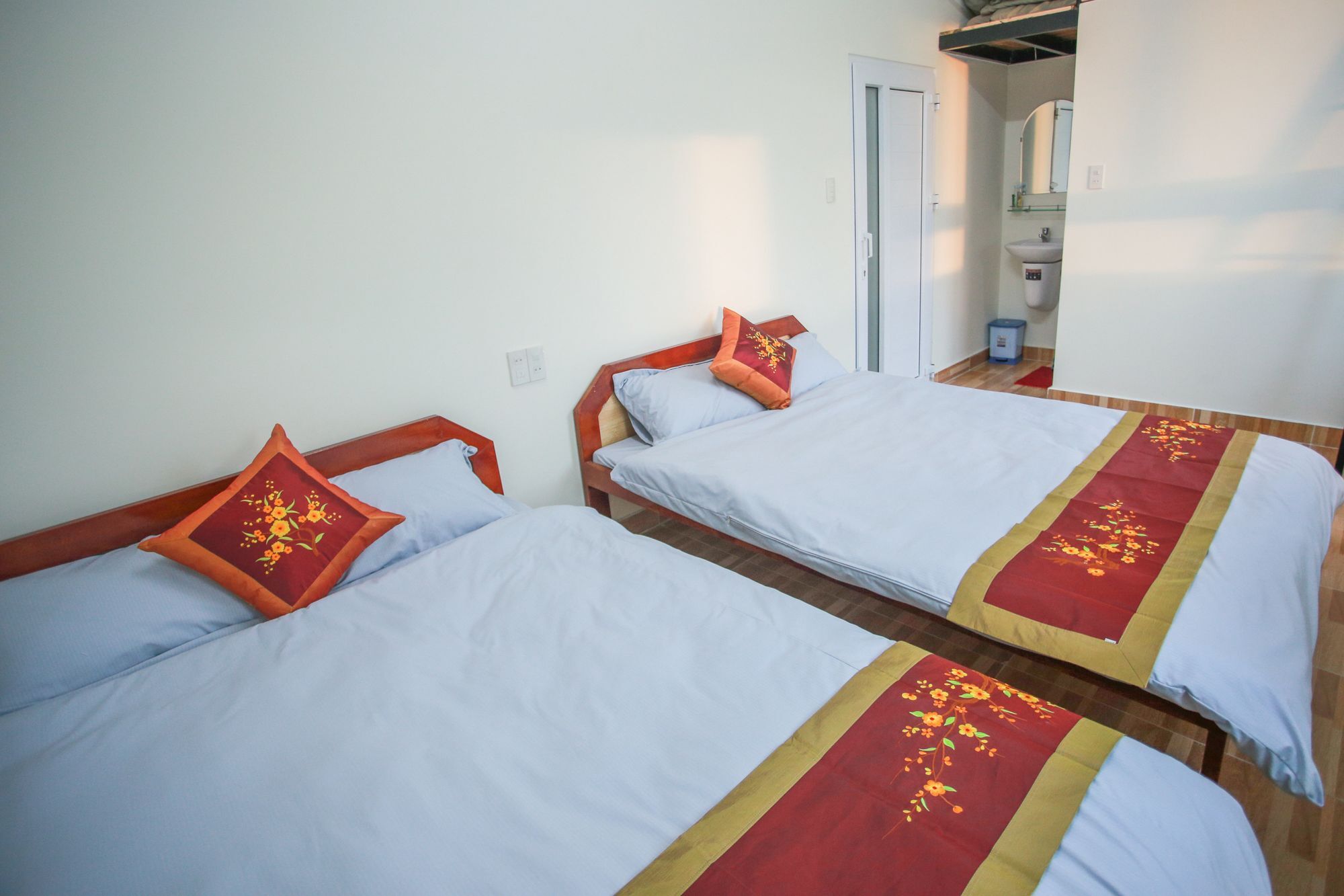 Spider Hostel Далат Экстерьер фото